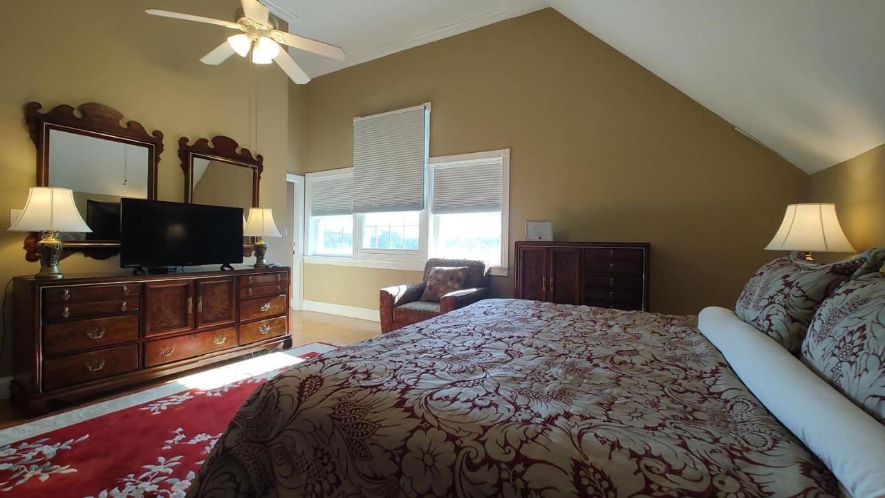 Kingsbay Mansion And Vacation Rental Houses Marion Ruang foto