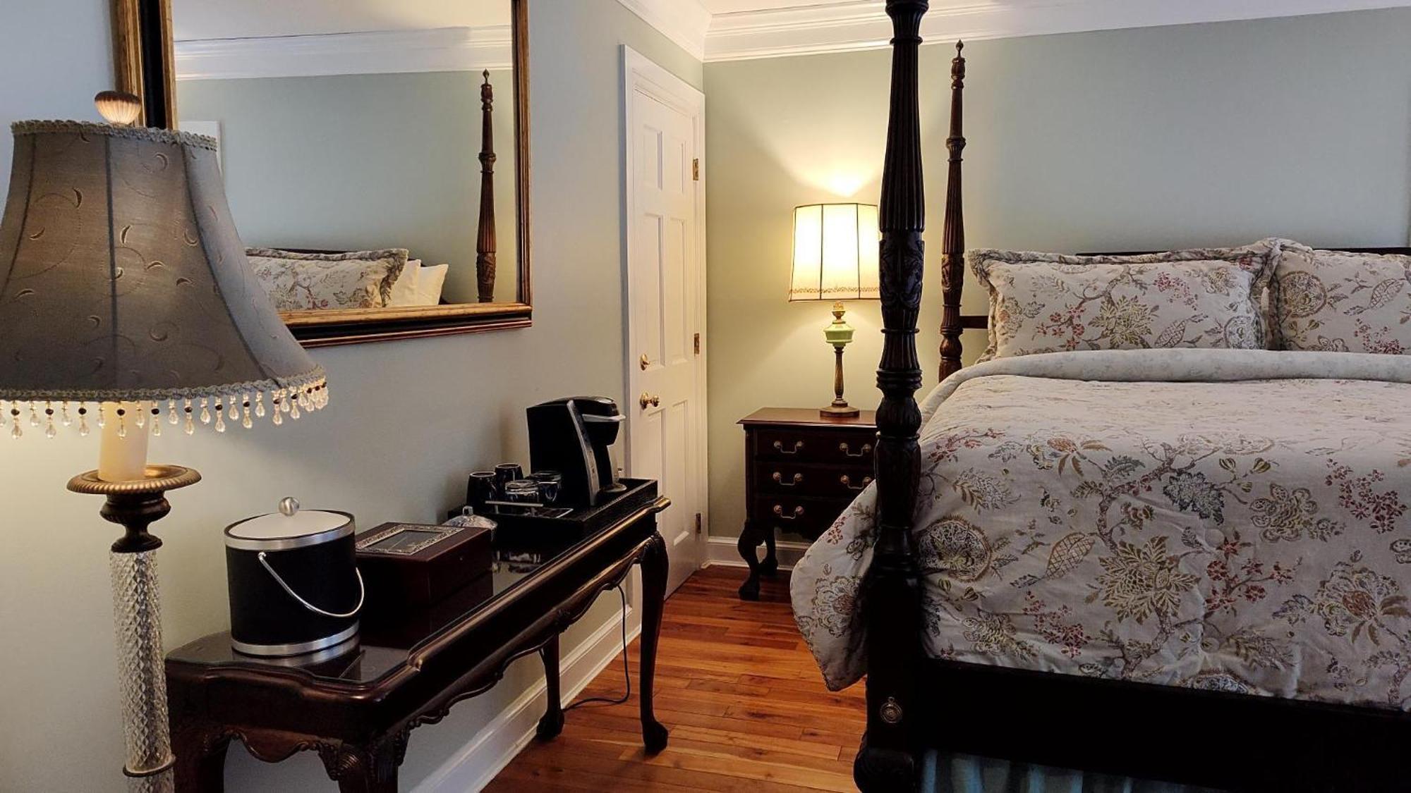 Kingsbay Mansion And Vacation Rental Houses Marion Ruang foto